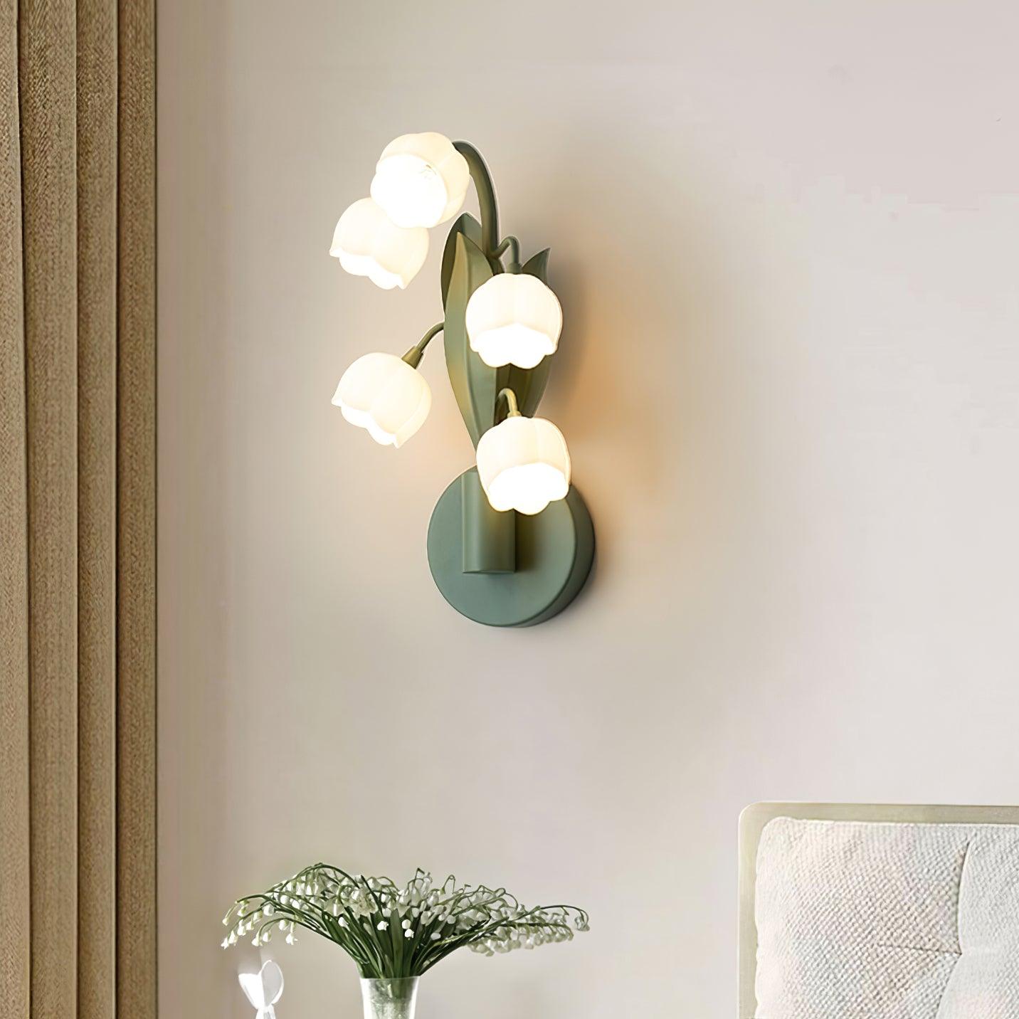 Louise – Schicke Orchideen-Wandlampe