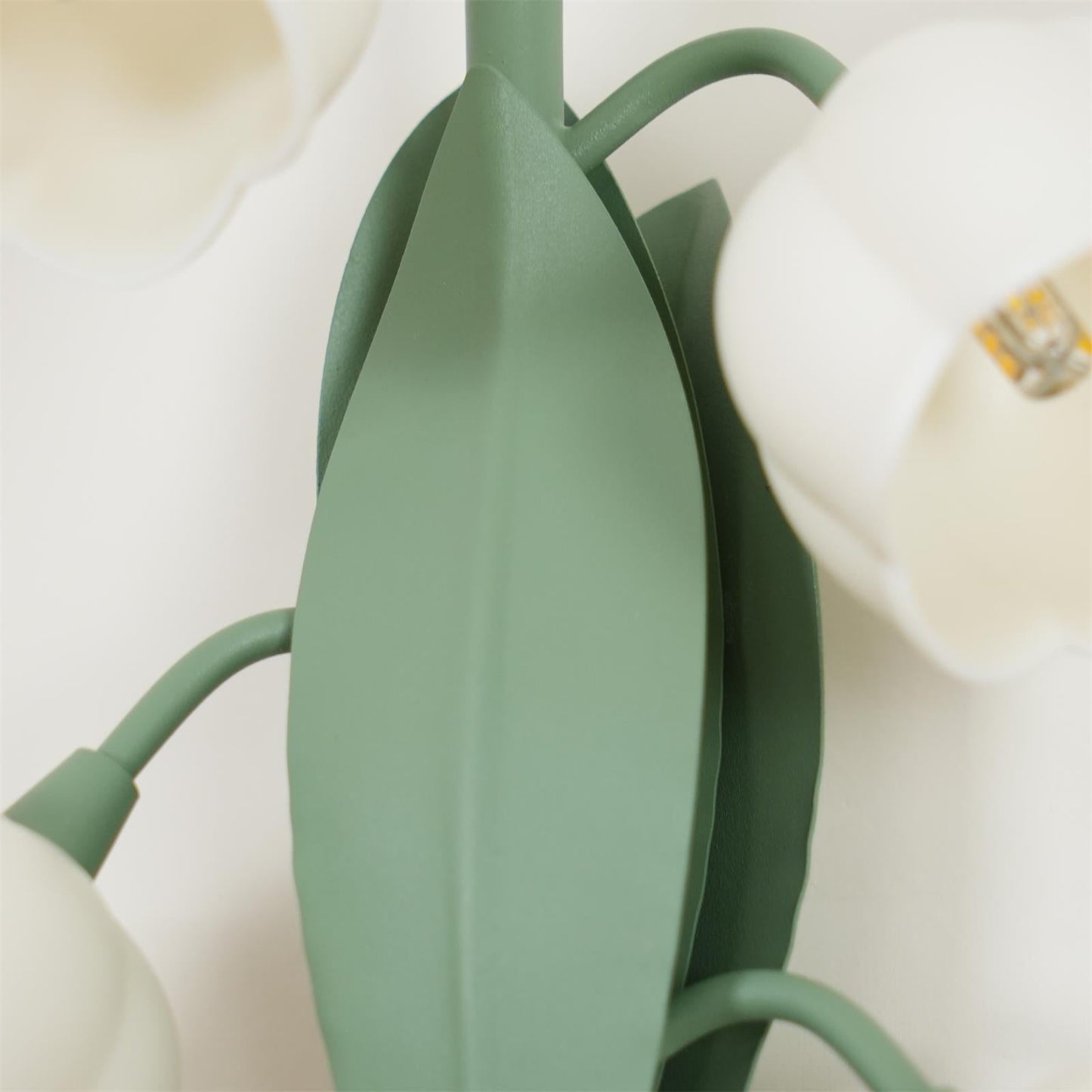 Louise – Schicke Orchideen-Wandlampe