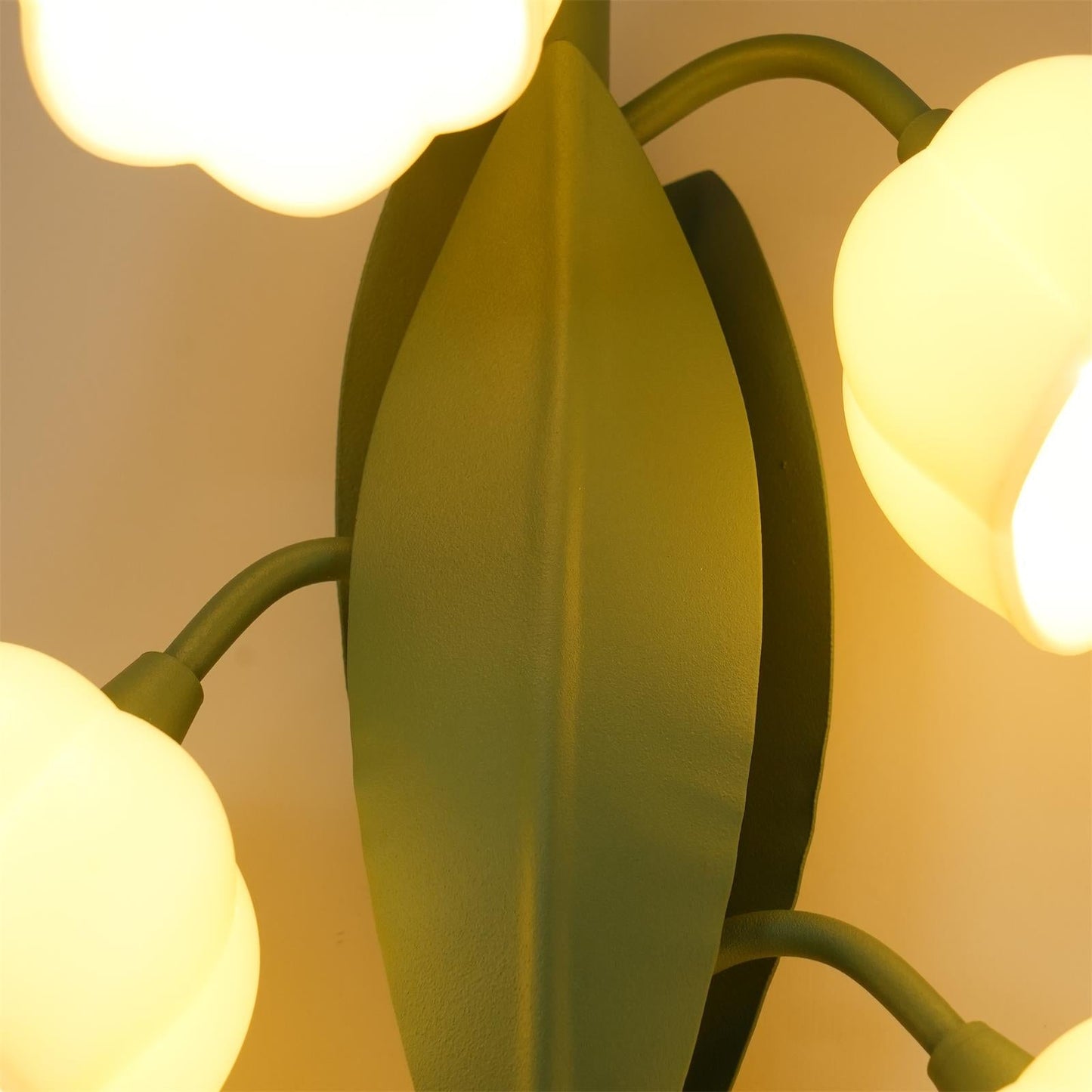 Louise – Schicke Orchideen-Wandlampe
