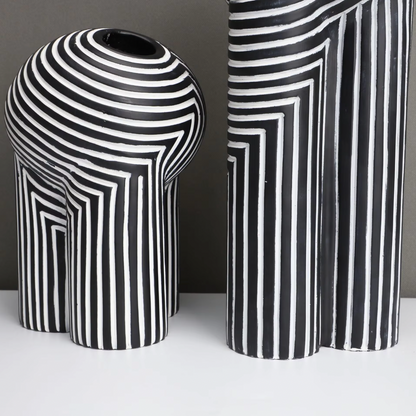 Vivienne – Europäische Vase mit Schwarz-Weiß-Muster