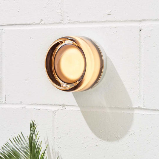 Vera – Skandinavische Wandlampe im Wellen-Design