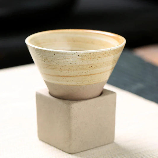Yumi – Retro-Teetasse aus japanischer Grobkeramik
