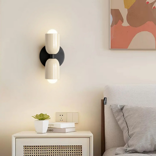 Vega – Nordic LED-Wandleuchte mit Doppelkopf-Design