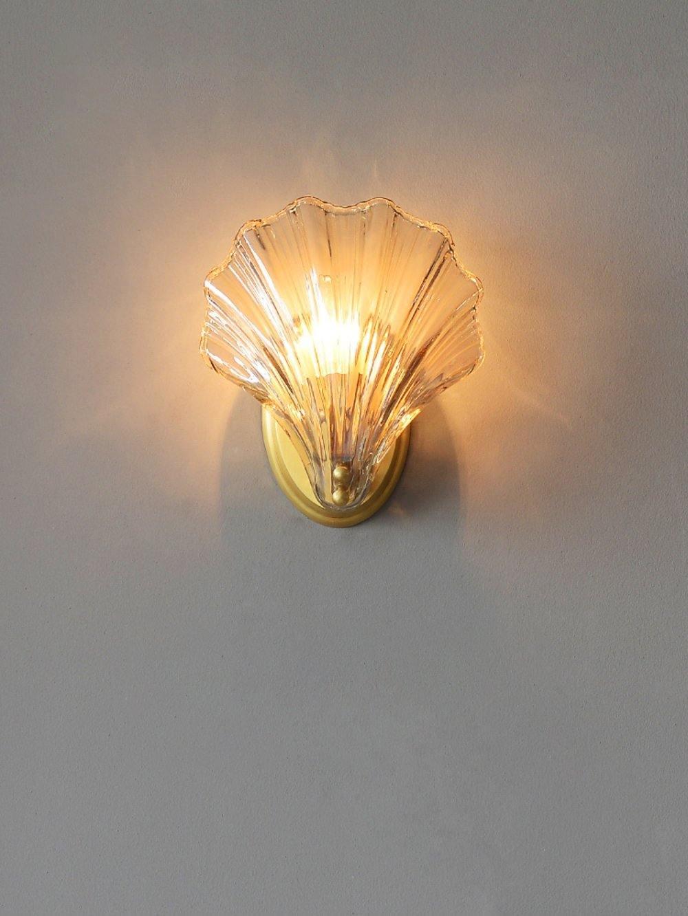 Shellina – Wandlampe in Muschelform aus Keramik