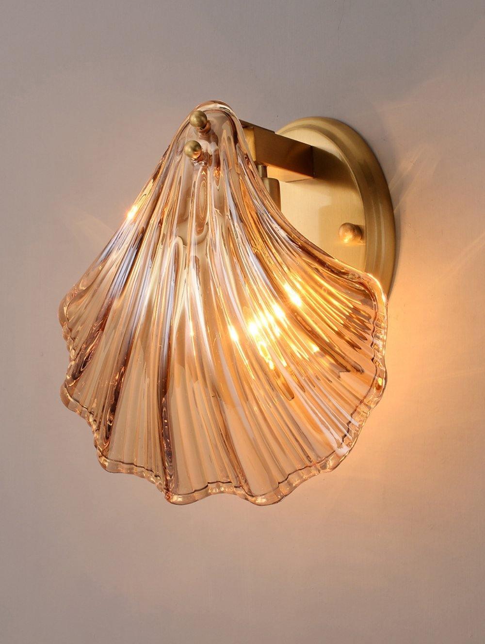 Shellina – Wandlampe in Muschelform aus Keramik
