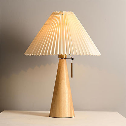 Rami – Tischlampe aus Walnussholz
