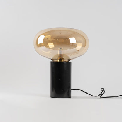 Lin – Tischleuchte aus Glas im Skandinavischen Design