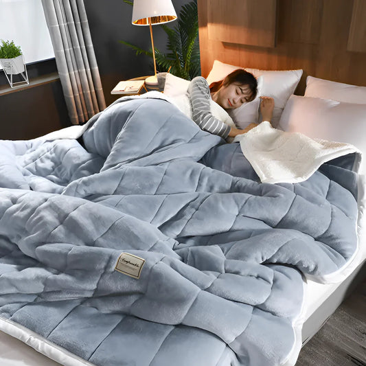 Velara – Weiche Coral-Fleece-Decke
