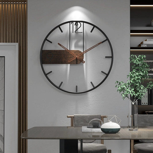Nero – Große Metall-Wanduhr im einfachen Design
