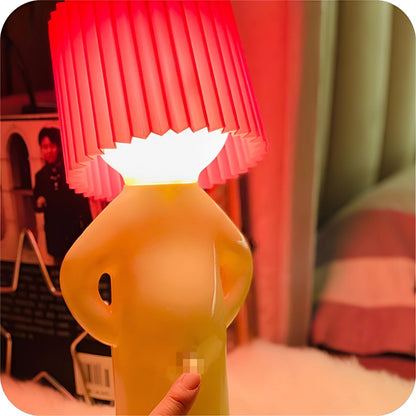 Hugo – Kreative Tischlampe in Form einer Person