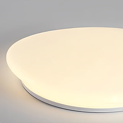 Geuff – Zeitgemäße schlichte Deckenlampe
