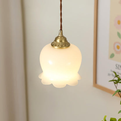 Odette – Französische Retro-Hängelampe im Maiglöckchen-Design