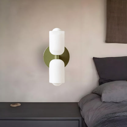 Sam – Schlichte Acryl-Wandlampe