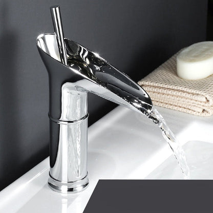 Nordic Cascade - Antiker Wasserhahn für Waschbecken