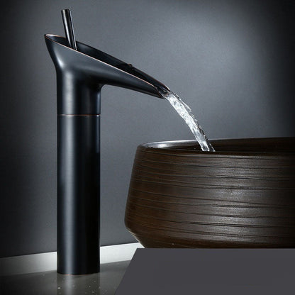 Nordic Cascade - Antiker Wasserhahn für Waschbecken