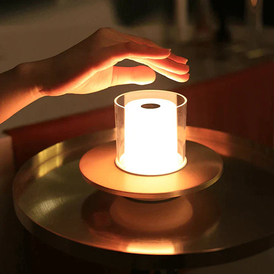 LumaGlow – Elegante LED-Kerze mit Berührungssteuerung und flammenlosem Licht