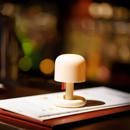 Sara – Einzigartige Tischlampe