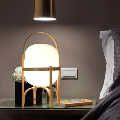 LichtKorb – Elegante Tischleuchte im Cesta-Stil