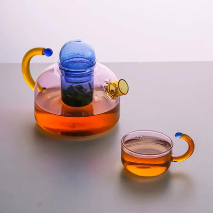 Farbiges Teekannen-Set mit Glaseffekt und Kontrastakzenten