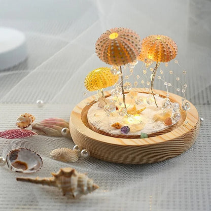 Nerida – Handgemachte Seeigel-Qualle Nachtlampe