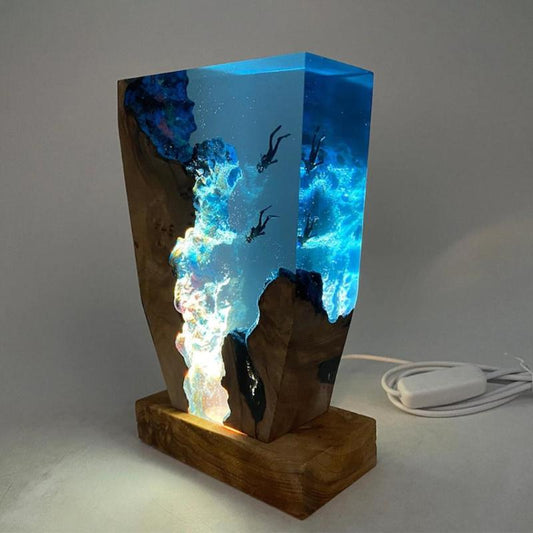 Aqualis – Tischlampe im Ozean-Karst-Design für elegante Meeresszenen