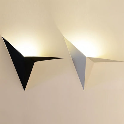 EzioGlow – Moderne Wandlampe mit klarer Form und sanftem LED-Licht