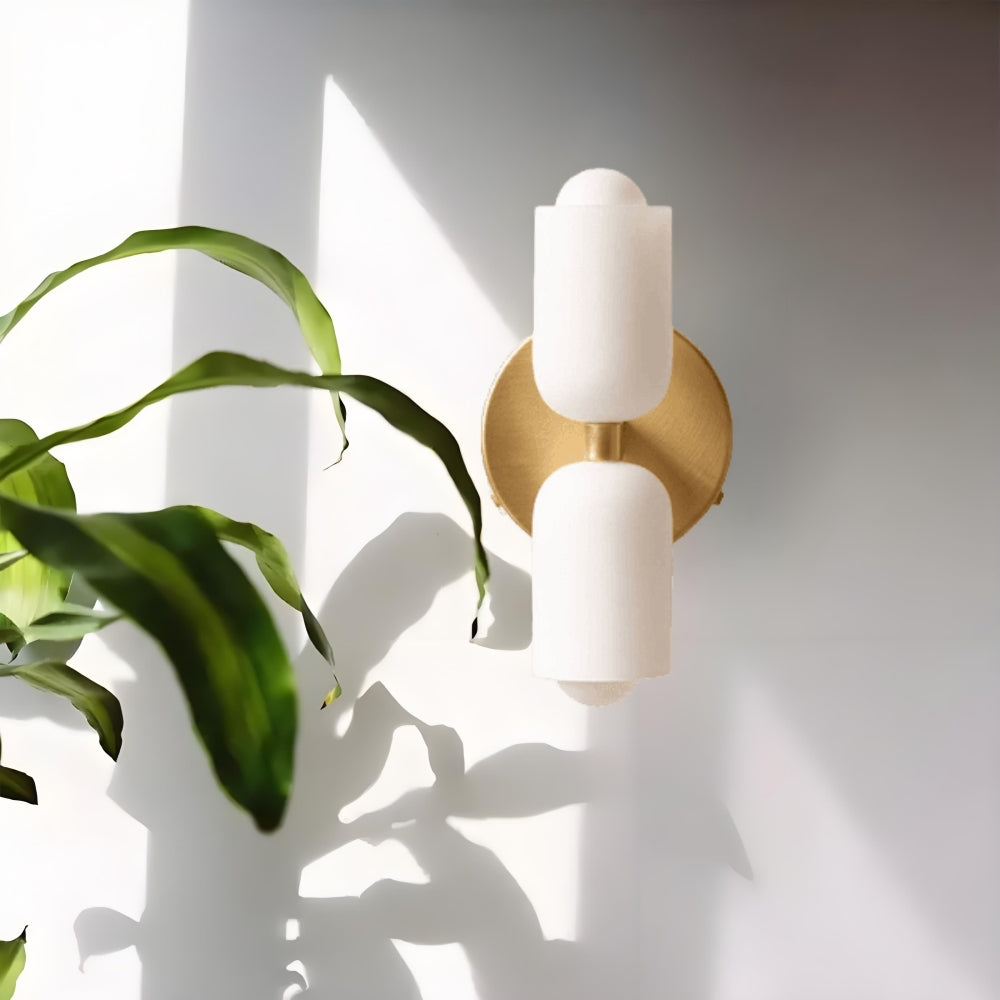 Sam – Schlichte Acryl-Wandlampe
