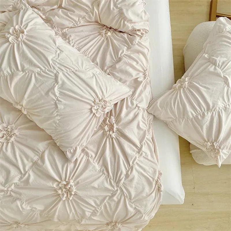 Seren – 3D Bettwäsche-Set mit Twist-Falten-Muster