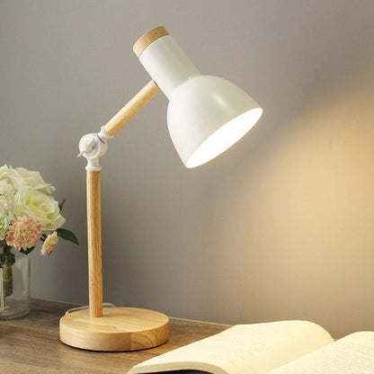 Hygge - Nordische LED-Schreibtischlampe aus Holz