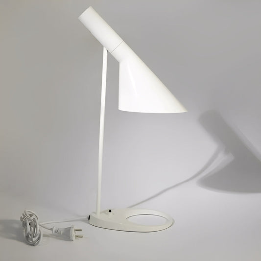 Elvara – Einfache nordische LED-Tischleuchte