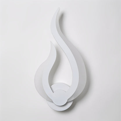 CandleFlicker – Wandleuchte in Flammenform