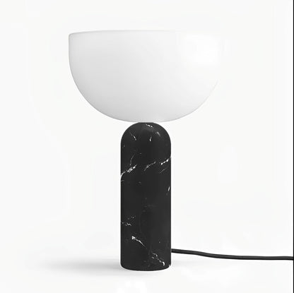 Raja – Schicke Tischlampe mit Marmorfuß und stilvollem Design