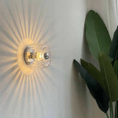 Isabelle – Moderne LED-Wandleuchte aus Glas & Metall