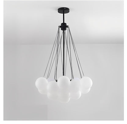 Nova – Dekorativer Nordischer Glasball-Leuchter
