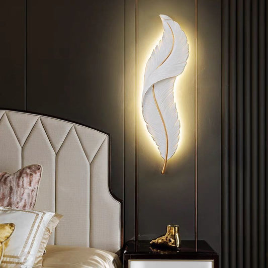 Yasmin – Zeitgemäße Wandlampe in Federoptik