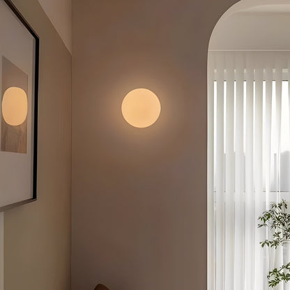 Mira – Einfache Glaskugel-Wandlampe