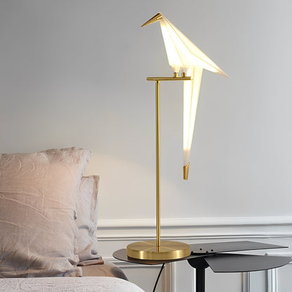 Origa – Zeitgemäße Tischlampe im Kranich-Design