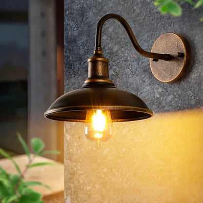 Lean – Retro Eisen Wandlampe