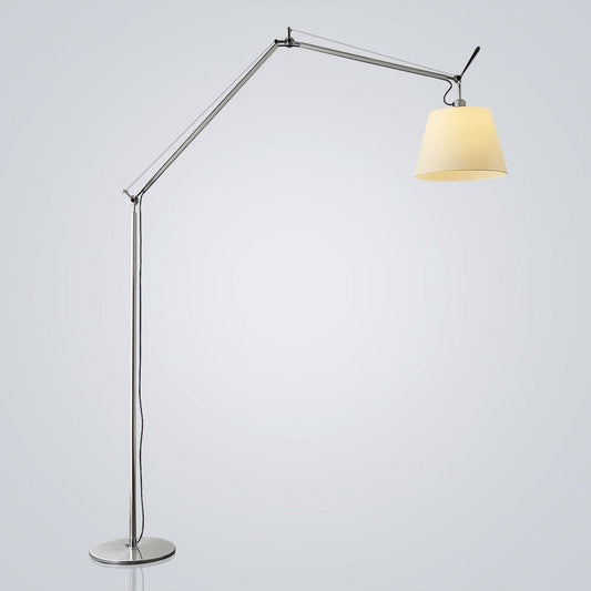 Liana – Elegante Stehlampe mit modernem Design