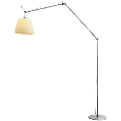 Liana – Elegante Stehlampe mit modernem Design