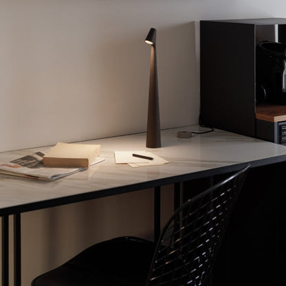 Moderne kleine Tischlampe für Nachttisch
