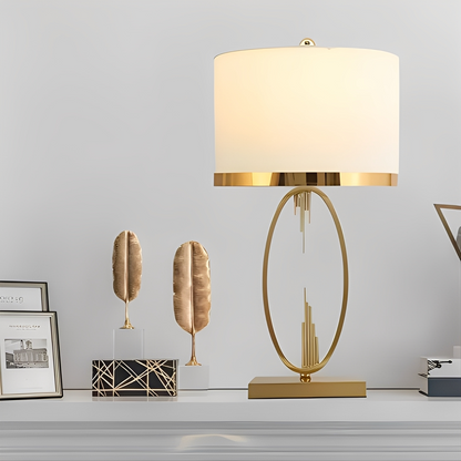 Miles – Edle Tischlampe im modernen Stil