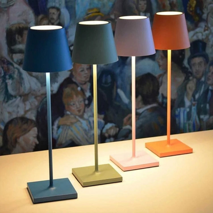 Lerio – Aluminium LED-Ladetischlampe