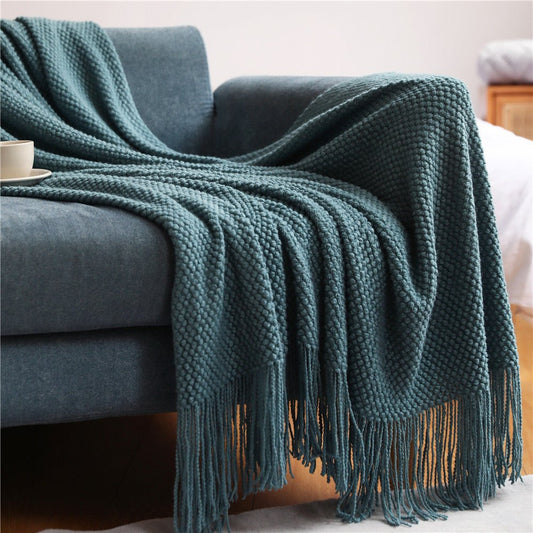 NordStrick – Kuschelige Grobstrickdecke im nordischen Hygge-Stil
