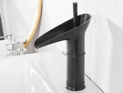 Nordic Cascade - Antiker Wasserhahn für Waschbecken