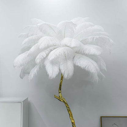 Franz – Dekorations-Stehlampe aus Resin mit Federn