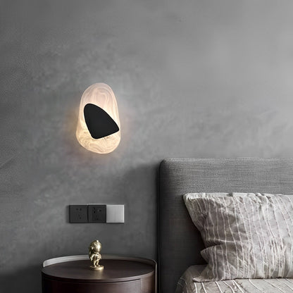 Nila – Moderne LED-Wandlampe aus Glas: Einfache Eleganz mit handgemachtem Design