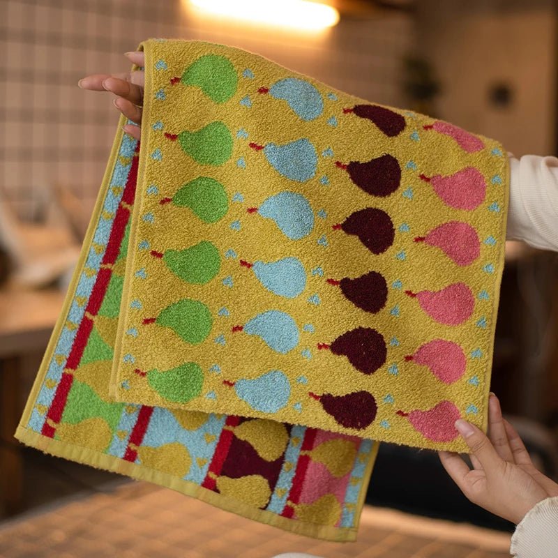PearSoft – Kinderhandtuch aus Baumwolle mit Birnenmotiv
