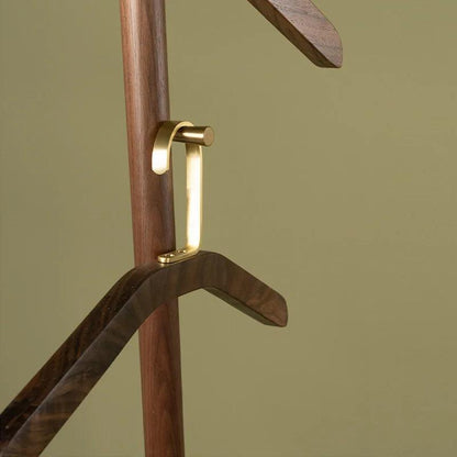 Dorian – Kleiderbügel aus Schwarznuss-Holz & Messing