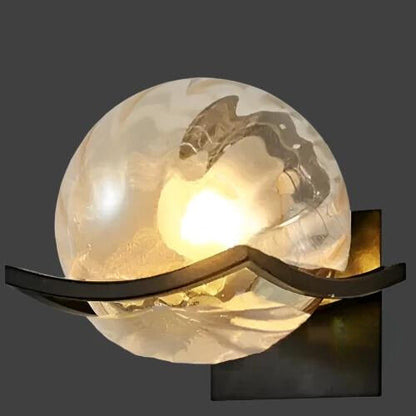 Nolan – Moderne LED-Wandlampe aus Glas